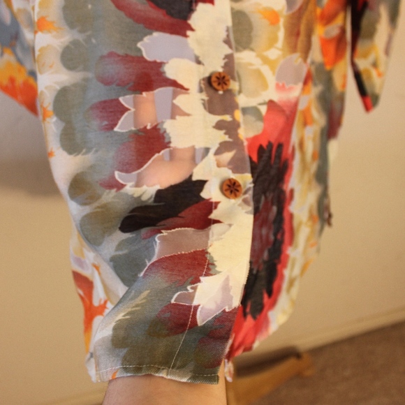 patterned blouse - Picture 5 of 7